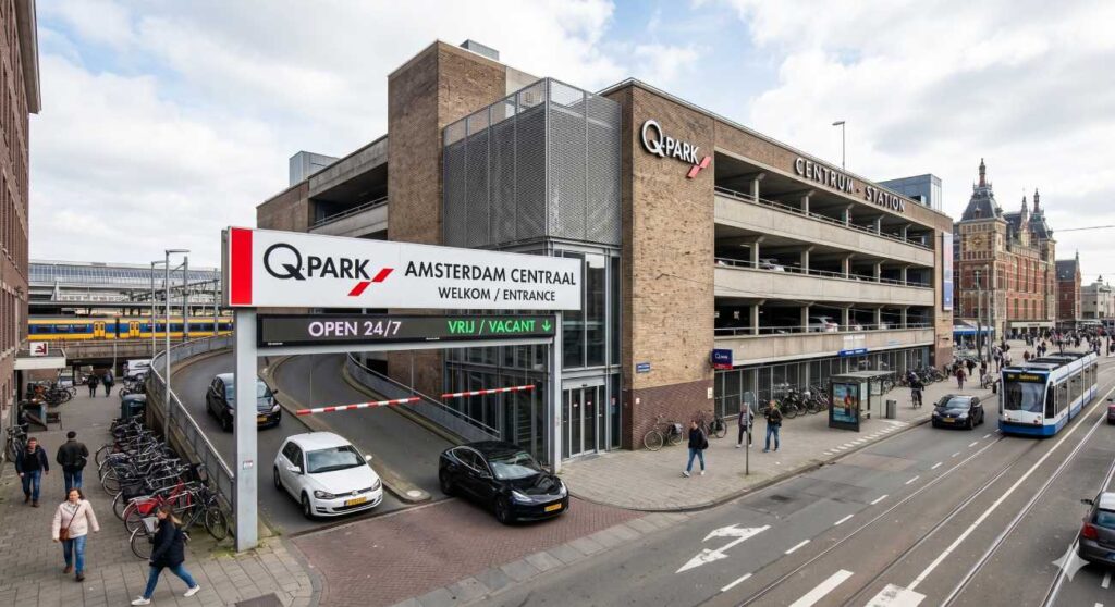 Q-Park Amsterdam Centraal Car park: Preise und Infos